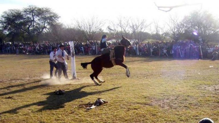 FESTIVAL DE DOMA Y FOLCLORE EN VILLA ROBLES, SANTIAGO DEL ESTERO